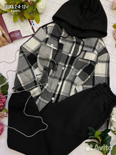 Спортивный костюм женский