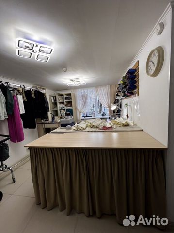 Швея в ателье