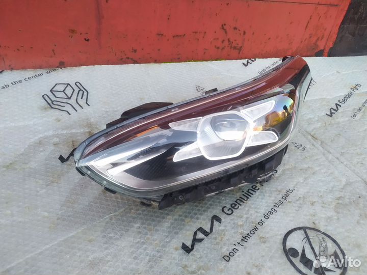 Фара левая Kia Cerato 4 Led 92101M6200 Оригинал