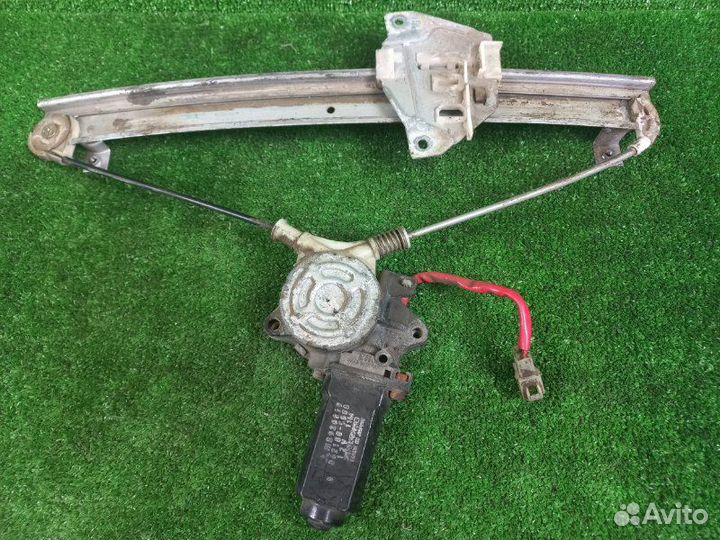 Стеклоподъемник задний левый Mitsubishi Galant