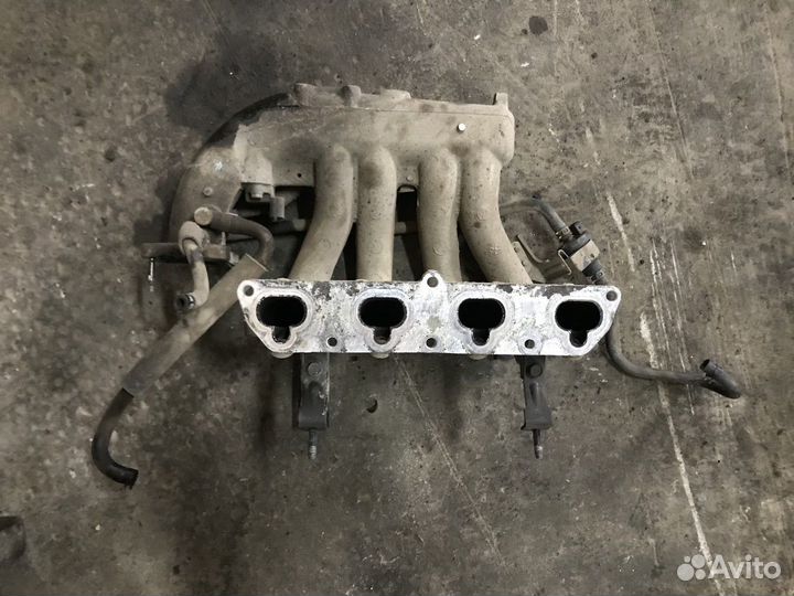 Коллектор впускной (Kia Rio)