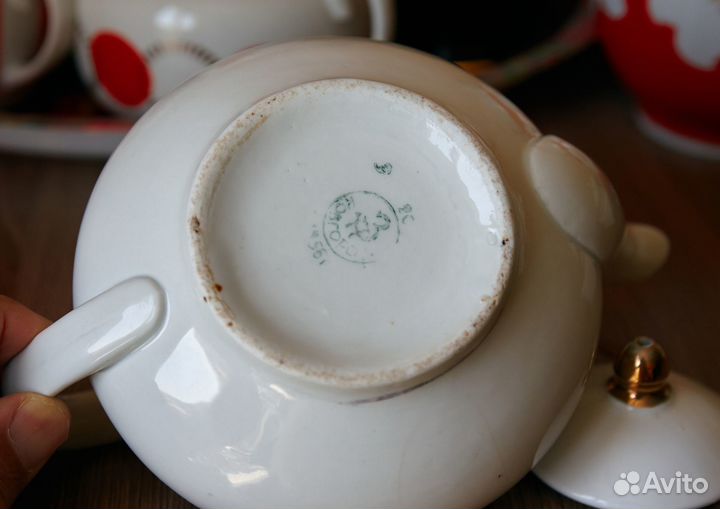 Посуда повреждённая разная