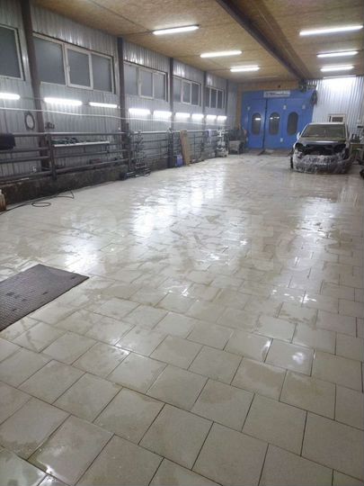 Гараж, > 30 м²