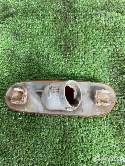 Повторитель бампера передний правый Toyota Celica