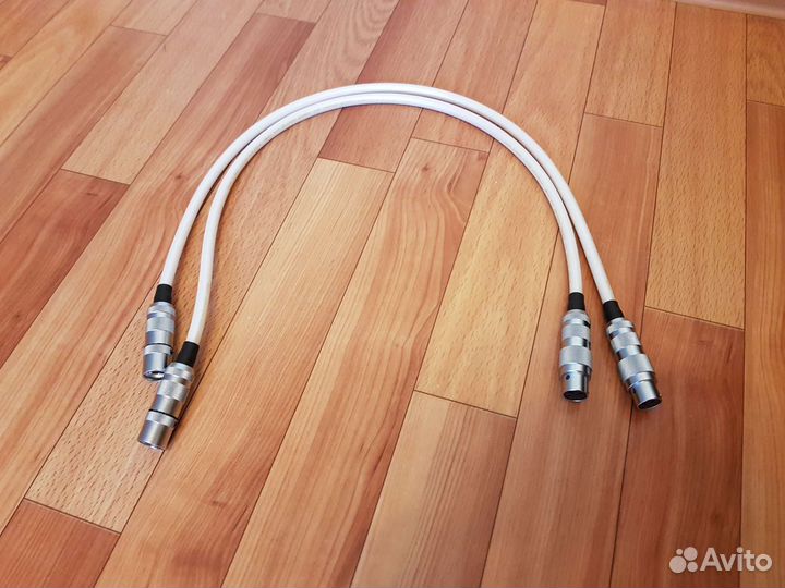 Oyaide Tunami Terzo XX V2 0,7м XLR