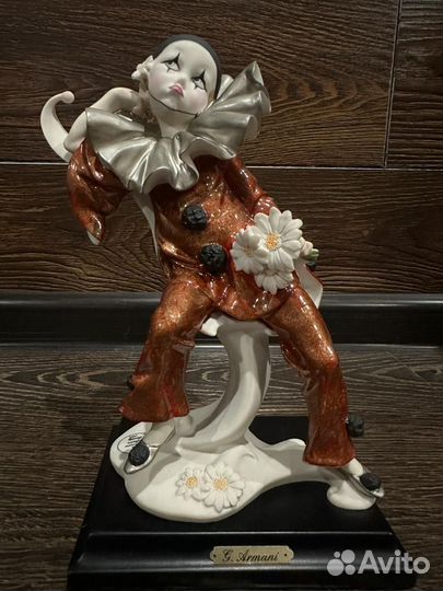 Статуэтка клоун Джузеппе Армани