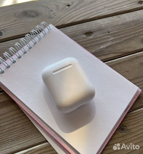 Apple airpods 2