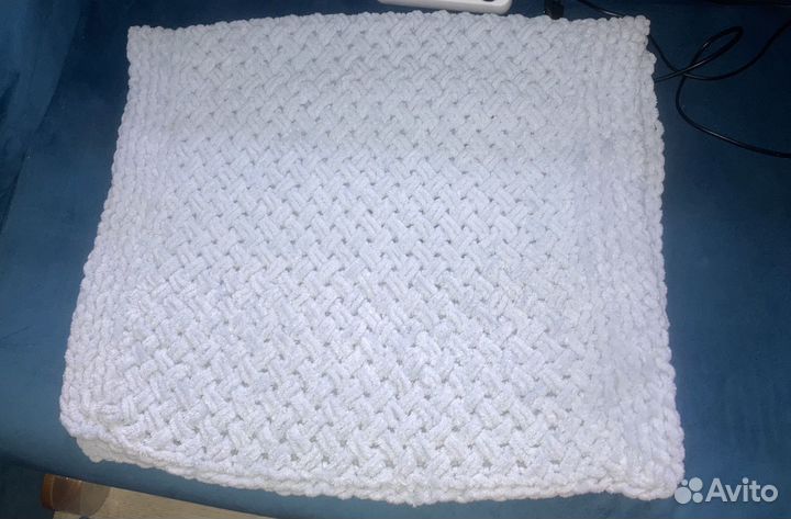 Мягкий и плюшевый плед ручной вязки 120 x 65