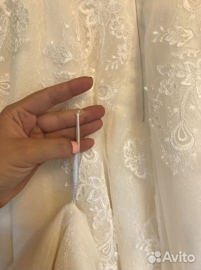 Свадебное платье со шлейфом 42-44р-р