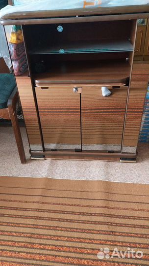 Тумба под телевизор