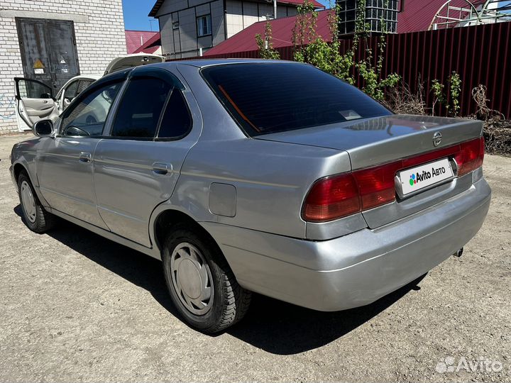 Nissan Sunny 1.5 AT, 2002, 248 000 км