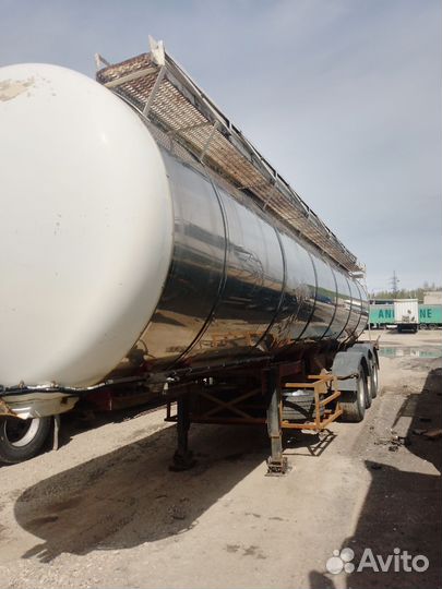 Полуприцеп пищевая цистерна Menci SL 105, 1990