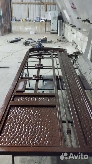 Покраска ворот