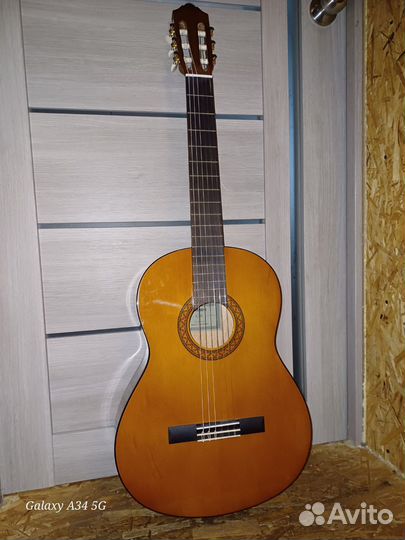 Гитара yamaha c40