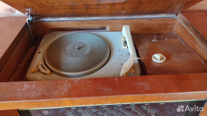 Ламповая радиола Эстония