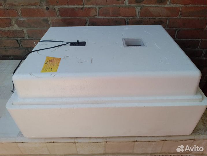 Инкубатор для яиц автоматический 104шт