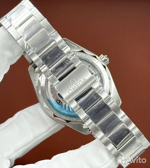 Часы Omega Seamaster Aqua Terra 150m