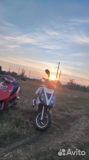 Скутер 80 кубов