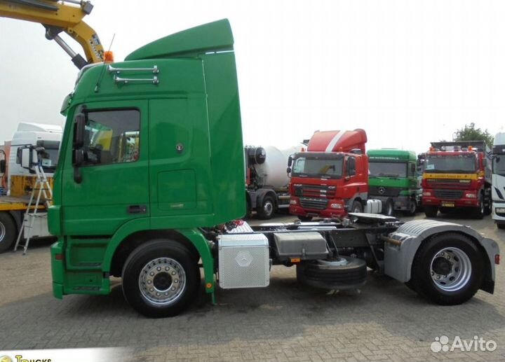 Pазбираем грузовик Mercedes-Benz Actros mpiii 2009