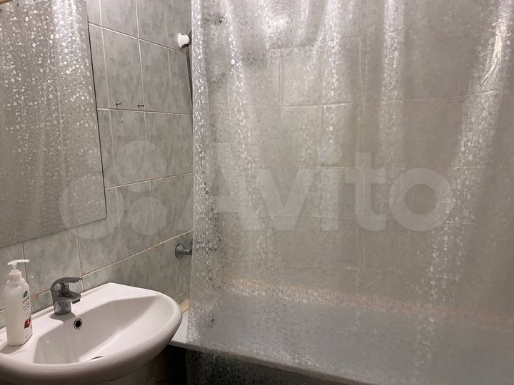 Комната 18 м² в 3-к., 11/15 эт.