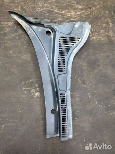 Жабо Skoda Superb 2 левое