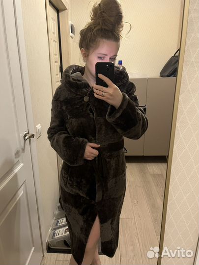 Шуба мутоновая с капюшоном