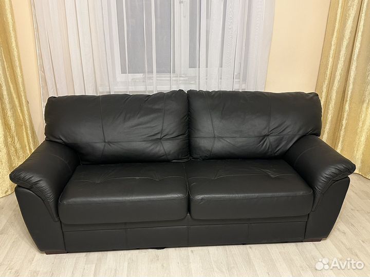 Диван кожанный IKEA