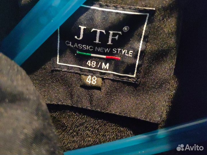 2 зимних куртки и 1 осенняя