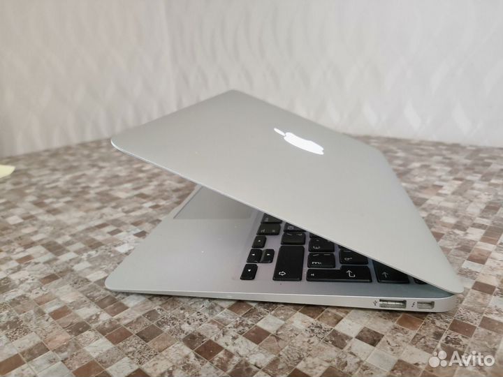 Macbook Air 11 2012