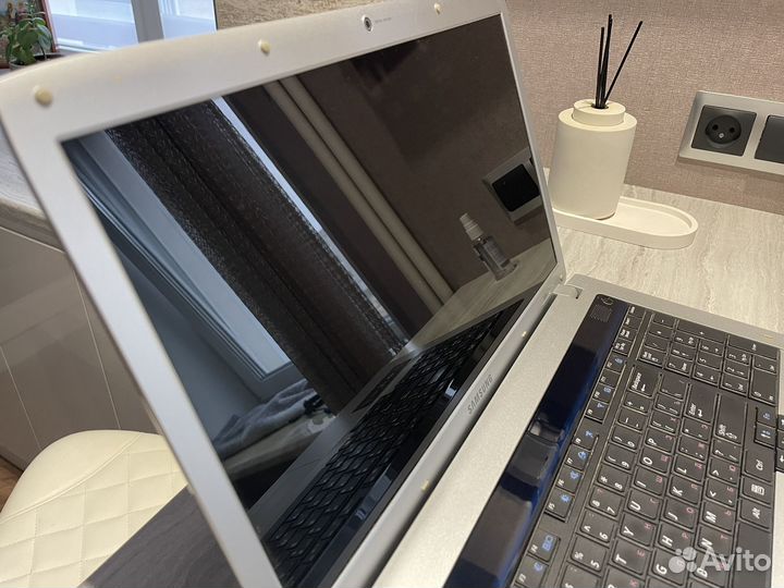 Ноутбук Samsung r730 SSD 6.0Gb Оззу