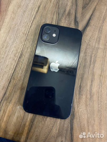 iPhone 12, 64 ГБ