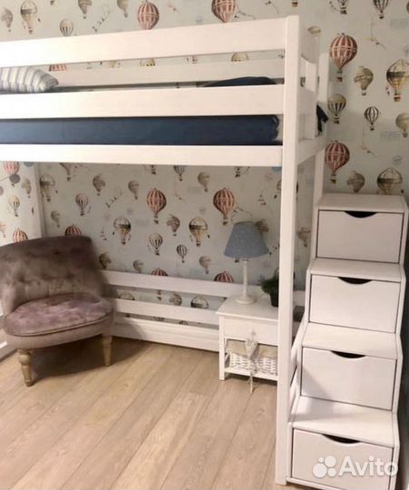 Двухъярусная кровать из массива сосны