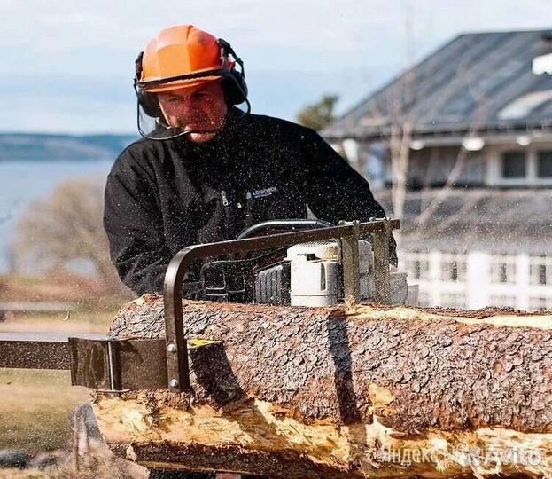 Рабочий на пилораму