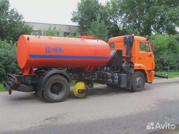 Дорожно-комбинированная машина ко-806 на шасси кам