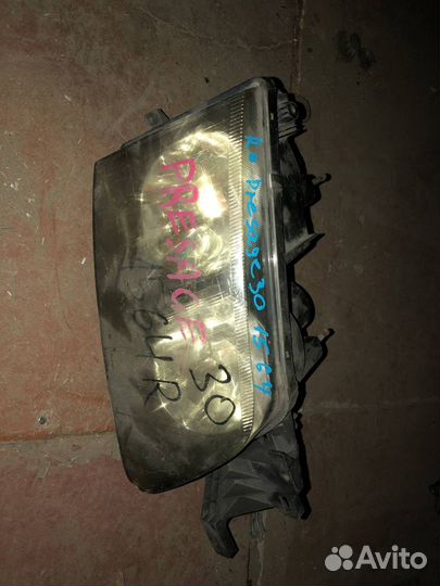 Фара Nissan Presage U30