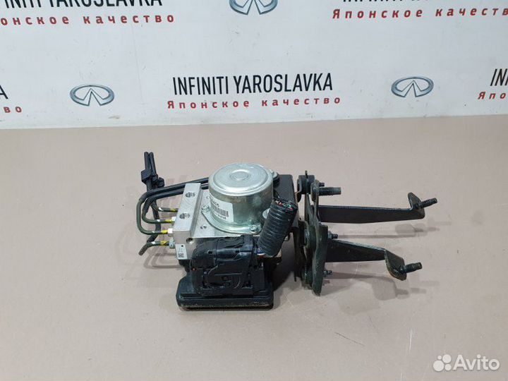 Блок abs Infiniti M Hybr Y51 HV VQ35HR.hybrid 2011