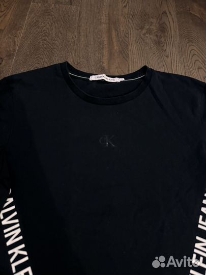 Calvin klein футболка