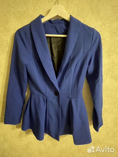 Синий пиджак