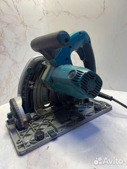 Циркулярная пила Makita Sp6000