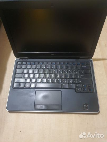 Ноутбук dell 7240