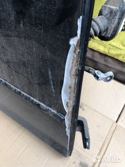 Задняя правая дверь Mazda 3 BK