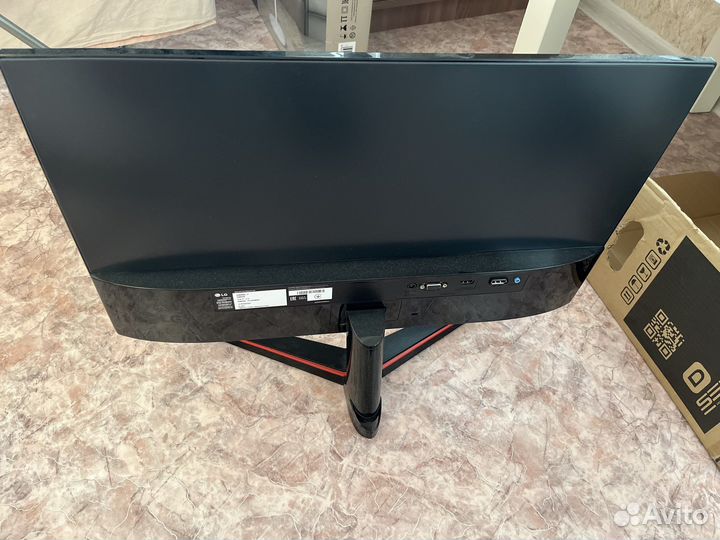 Монитор lg