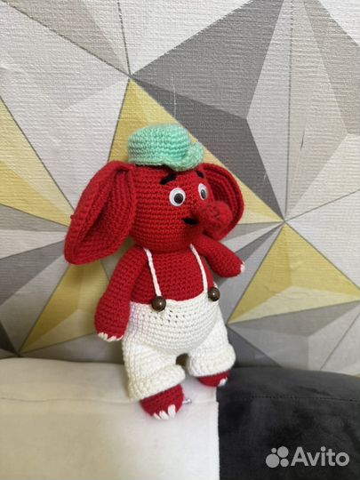 Вязаная игрушка Слоник
