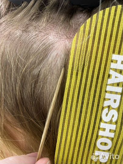 Модель на наращивание/коррекцию волос