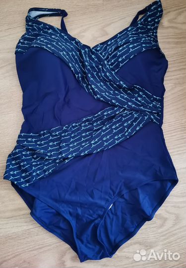 Купальник женский слитный новый, 56 размер