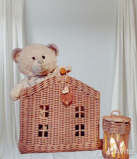 Корзина плетеная из бумажной лозы