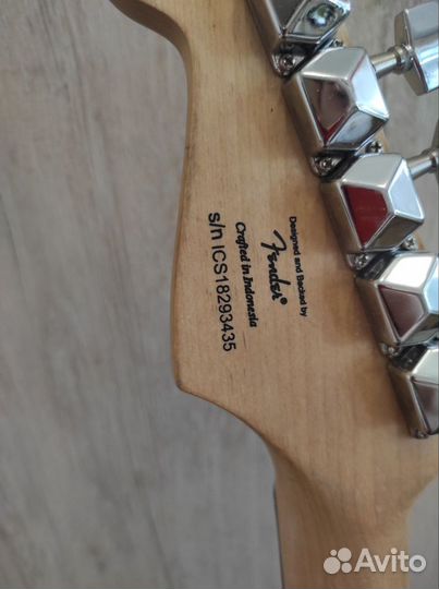 Электрогитара fender squier bullet Stratocaster