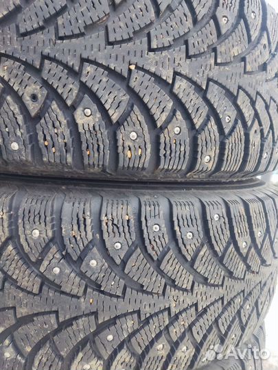 Nokian Tyres Nordman 4 215/65 R16