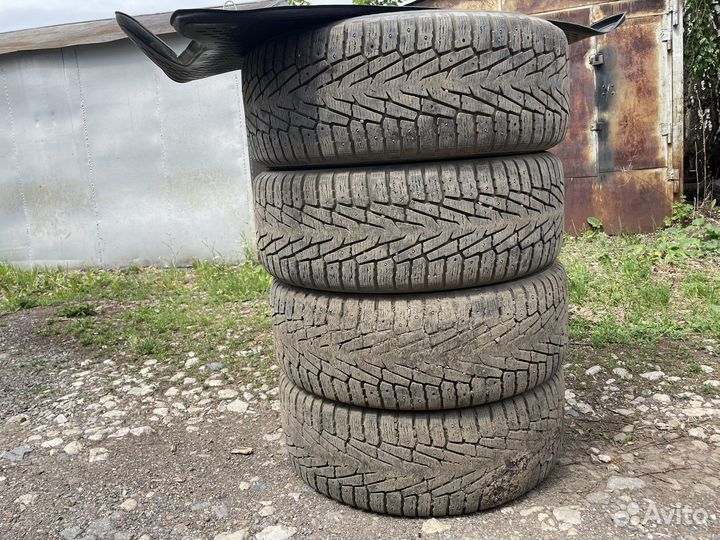 Nokian Tyres Hakkapeliitta 7 SUV 285/65 R17