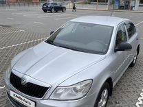 Skoda Octavia 1.6 AT, 2010, 390 000 км, с пробегом, цена 657 000 руб.